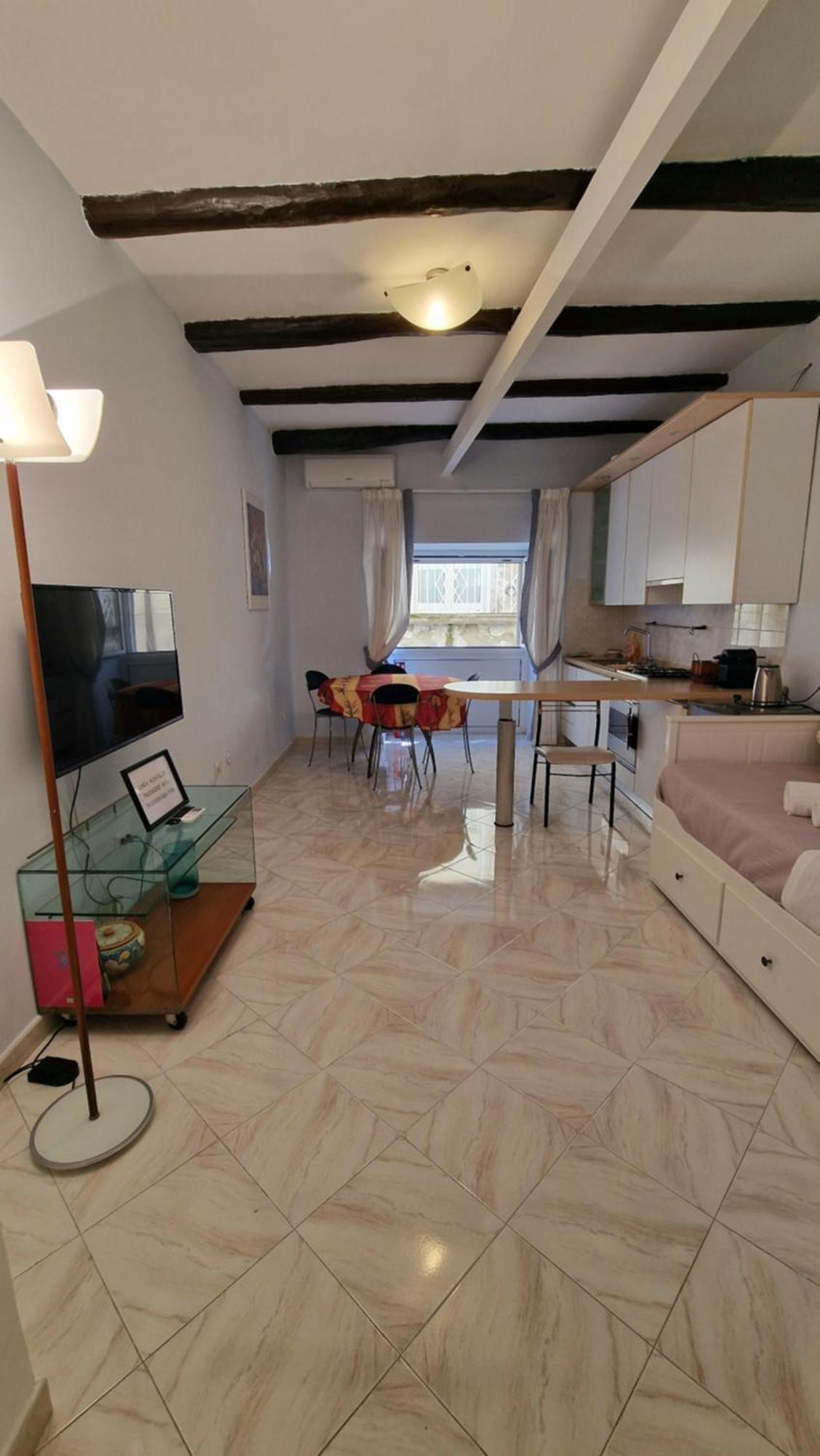 Casa Di Gabri Apartment เนเปิลส์ ภายนอก รูปภาพ